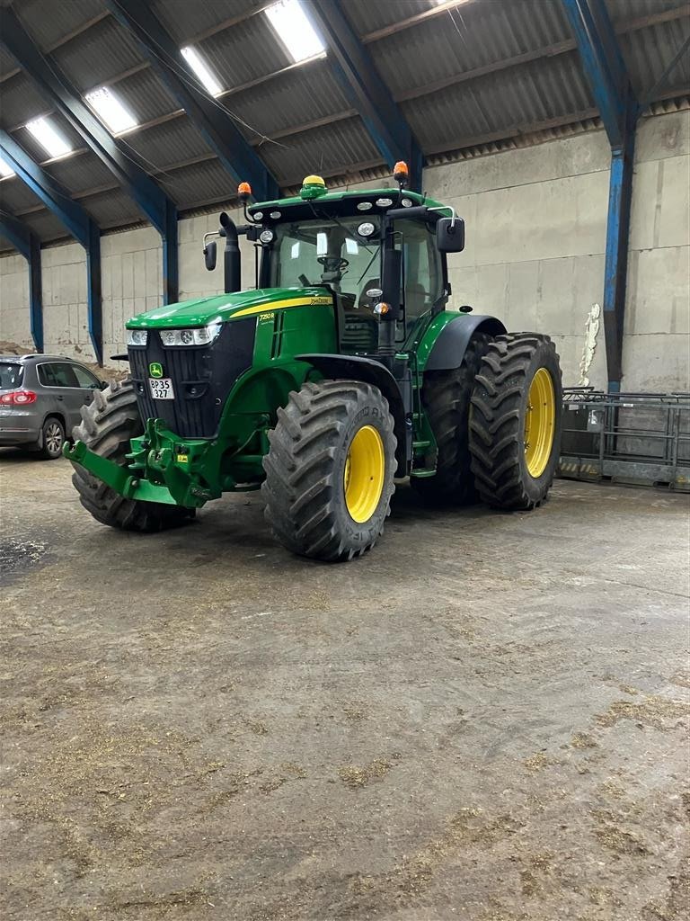 Traktor des Typs John Deere 7250R, Gebrauchtmaschine in Rødding (Bild 6)