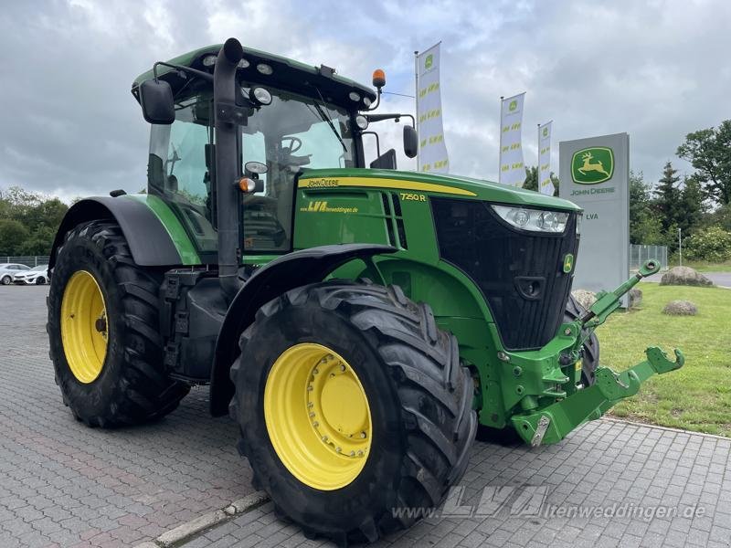 Traktor от тип John Deere 7250R, Gebrauchtmaschine в Sülzetal OT Altenweddingen (Снимка 1)