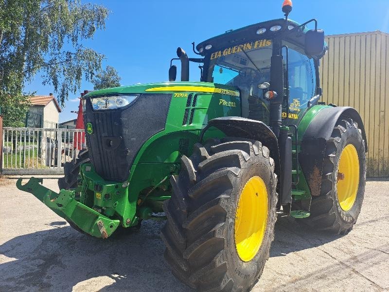 Traktor типа John Deere 7270R, Gebrauchtmaschine в STENAY (Фотография 1)