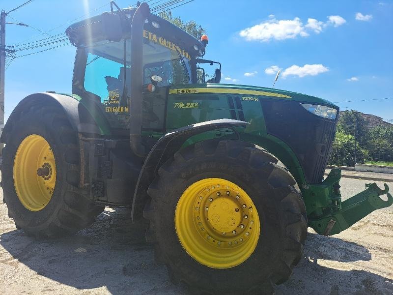 Traktor des Typs John Deere 7270R, Gebrauchtmaschine in STENAY (Bild 2)