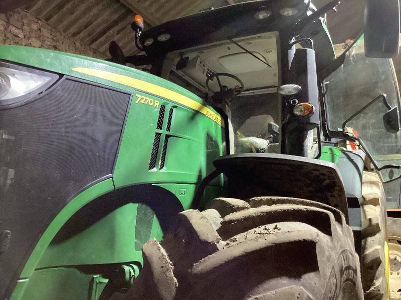 Traktor des Typs John Deere 7270R, Gebrauchtmaschine in SAINT GENEST D'AMBIERE (Bild 2)