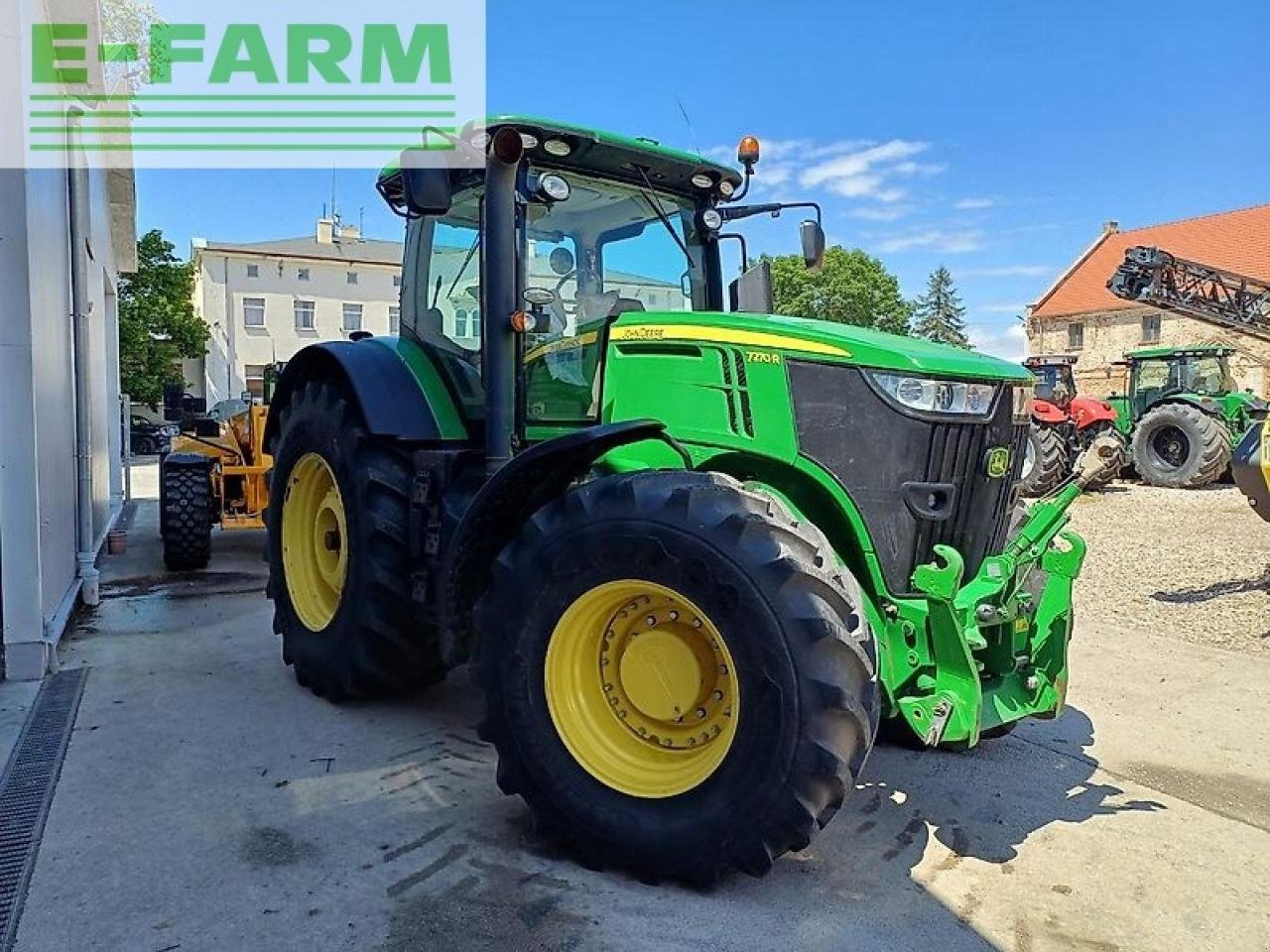 Traktor del tipo John Deere 7270r, Gebrauchtmaschine en SKARBIMIERZ – OSIEDLE (Imagen 1)