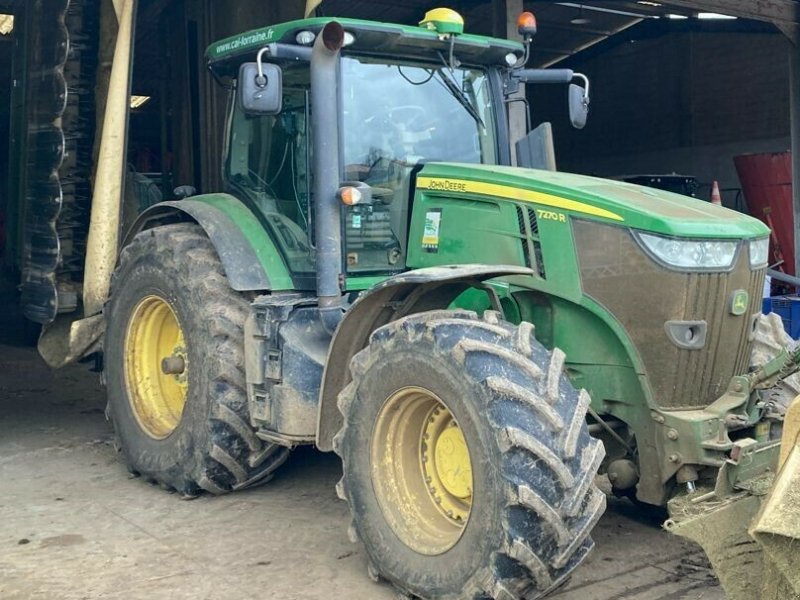 Traktor a típus John Deere 7270R, Gebrauchtmaschine ekkor: CHEMINOT (Kép 1)