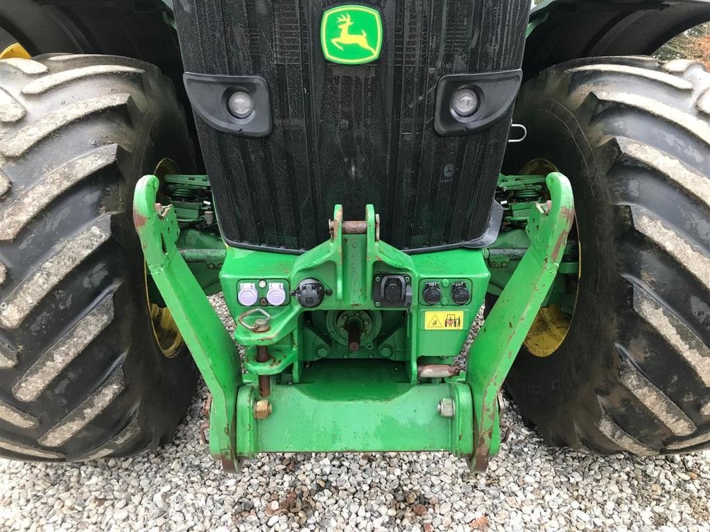 Traktor typu John Deere 7290R Front PTO og front lift. GPS Klar. AutoSteer Ready. Alle service passet. Ny serviceret. Kan ses på Fyn. Ring til Ulrik 0045-40255544 for flere billeder og info., Gebrauchtmaschine v Kolding (Obrázek 5)