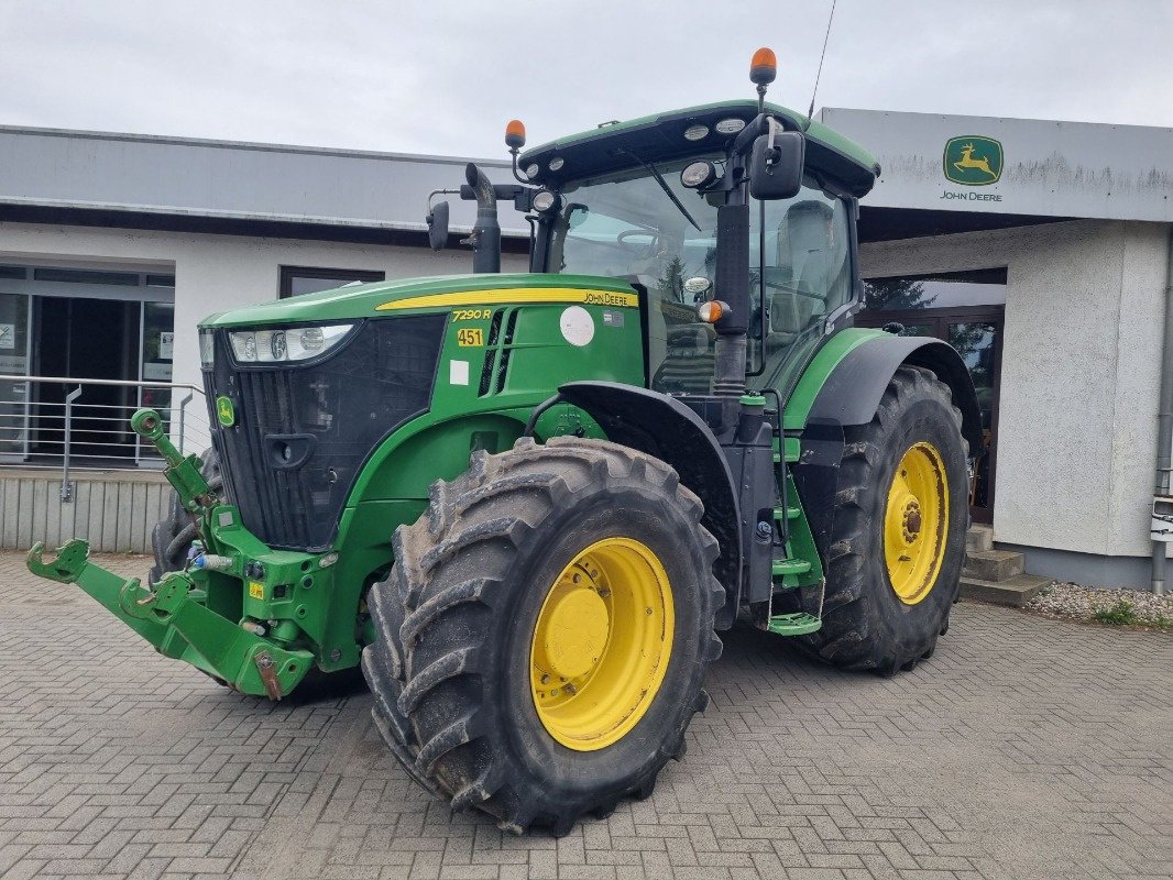 Traktor типа John Deere 7290R MY17 e23 40, Gebrauchtmaschine в Neubrandenburg (Фотография 1)