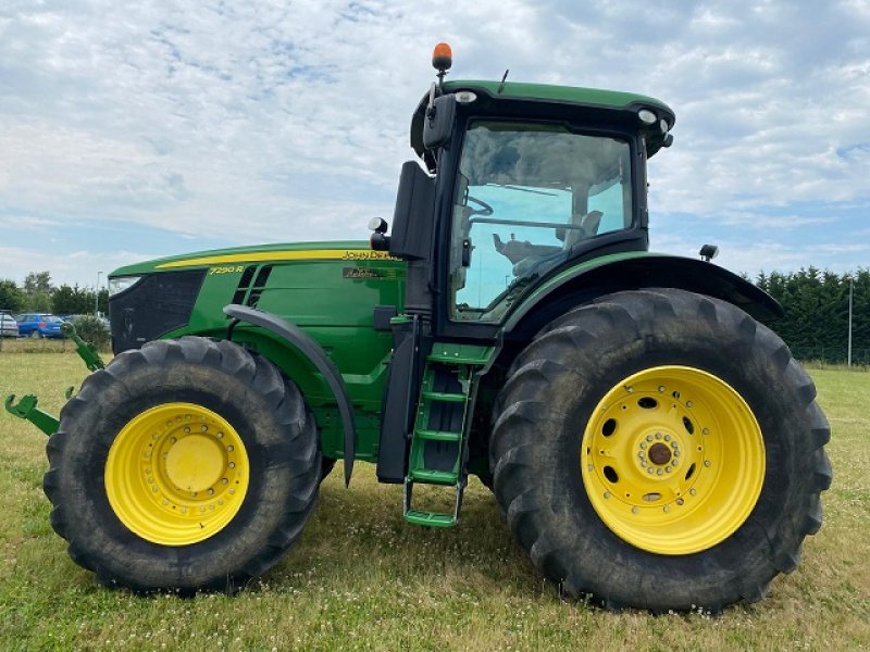 Traktor Türe ait John Deere 7290R, Gebrauchtmaschine içinde LE PONT CHRETIEN (resim 2)