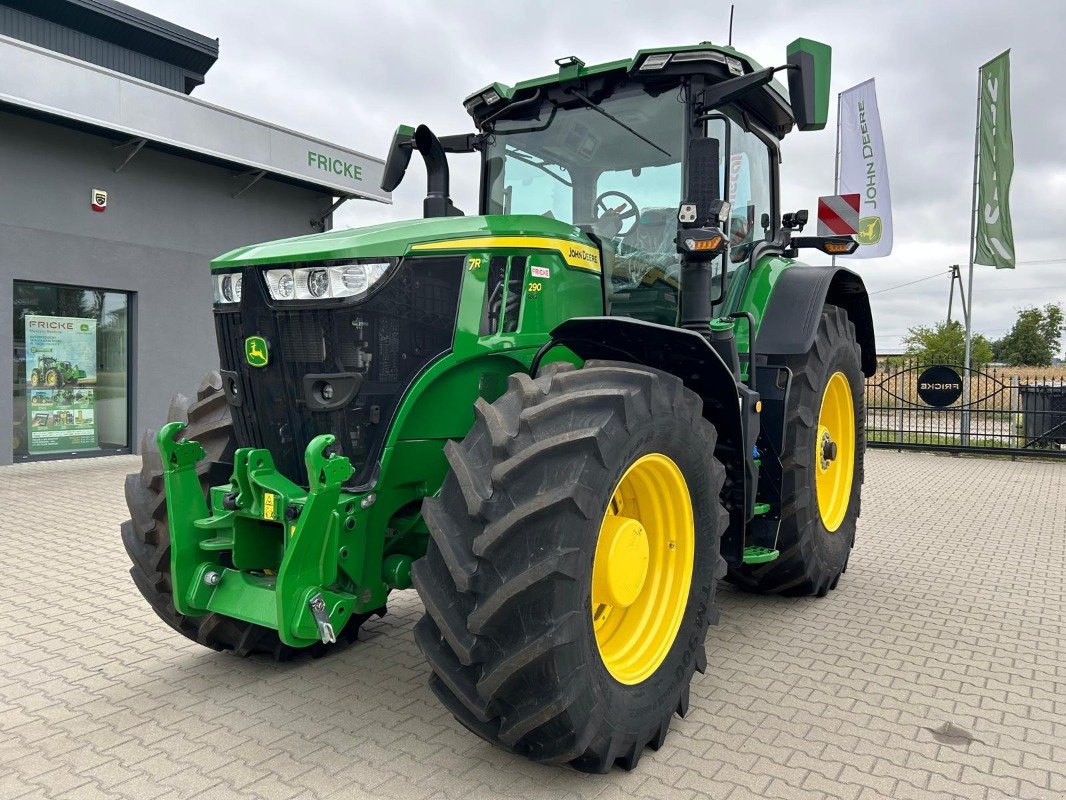 Traktor des Typs John Deere 7290R, Neumaschine in Mrągowo (Bild 1)