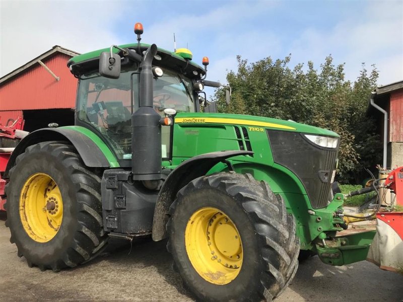 Traktor a típus John Deere 7310R Front PTO og lift. GPS ready. Affjedret foraksel og kabine. Ring til Ulrik på 40255544. Jeg snakker Jysk., Gebrauchtmaschine ekkor: Kolding (Kép 1)