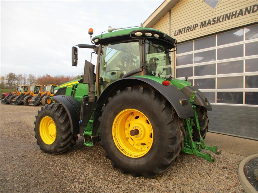 Traktor от тип John Deere 7310R Med frontlift og frontPTO en ejers gård traktor, Gebrauchtmaschine в Lintrup (Снимка 3)