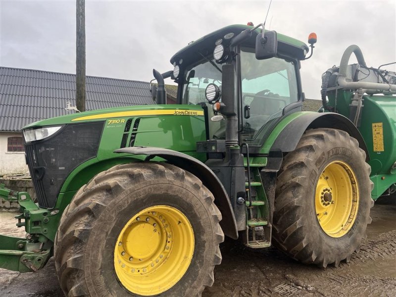 Traktor van het type John Deere 7310R Meget velholdt traktor, Gebrauchtmaschine in Vejle (Foto 1)