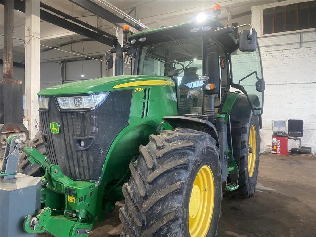 Traktor des Typs John Deere 7310R RESERVERET!!! GPS. Auto steer aktiveret. 10" 4600 skærm. Flere på lager. Ring til Ulrik 0045-40255544, Gebrauchtmaschine in Kolding (Bild 2)