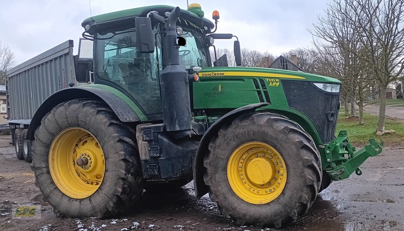 Traktor des Typs John Deere 7310R, Gebrauchtmaschine in Schenkenberg (Bild 1)