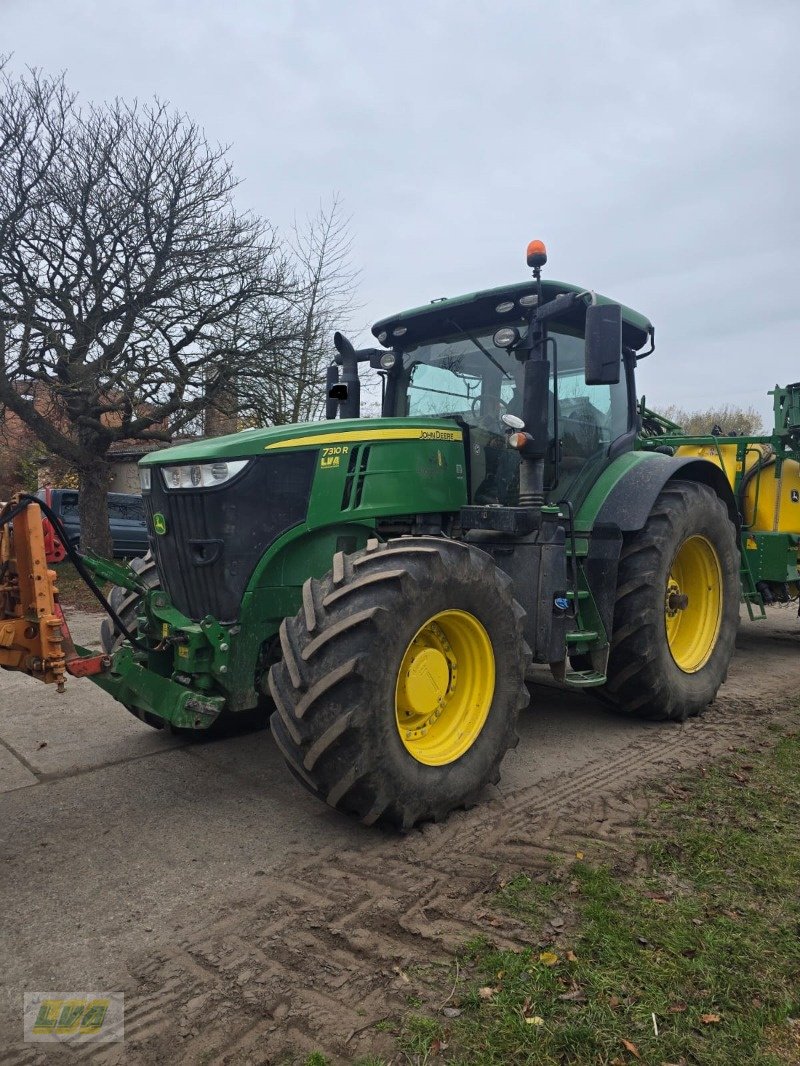 Traktor van het type John Deere 7310R, Gebrauchtmaschine in Schenkenberg (Foto 4)