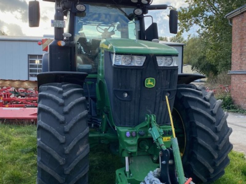 Traktor des Typs John Deere 7310R, Gebrauchtmaschine in GRoß Stove (Bild 1)