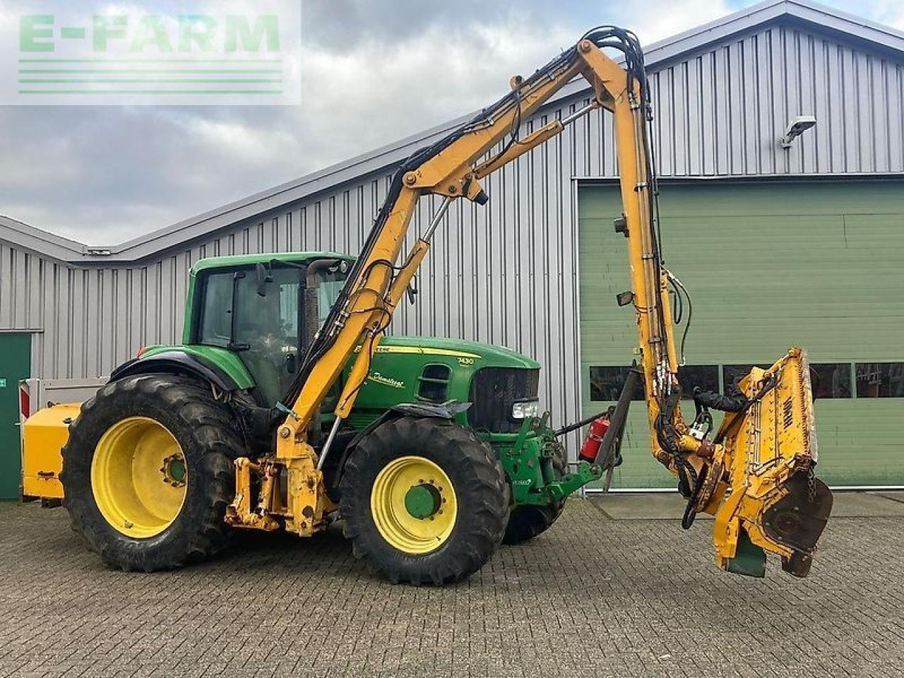 Traktor of the type John Deere 7430 incl hemos maaiarm, Gebrauchtmaschine in gg VEGHEL (Picture 1)