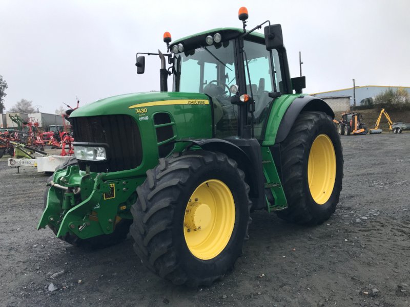 Traktor typu John Deere 7430 PREMIUM, Gebrauchtmaschine w UZERCHE (Zdjęcie 1)