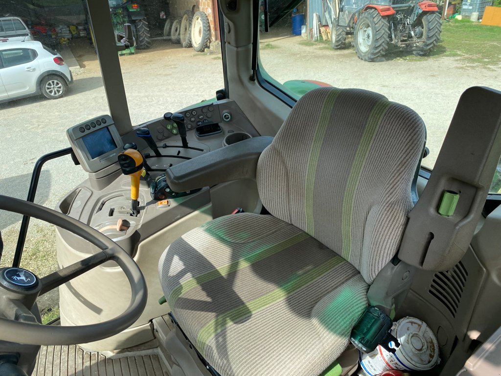 Traktor typu John Deere 7430 PREMIUM, Gebrauchtmaschine w PIERRE BUFFIERE (Zdjęcie 5)