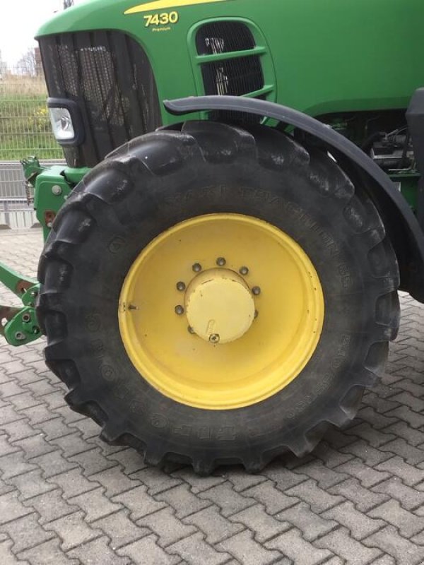 Traktor Türe ait John Deere 7430 Premium, Gebrauchtmaschine içinde Münster (resim 3)