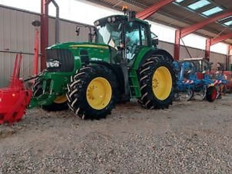 Traktor van het type John Deere 7430, Gebrauchtmaschine in Sainte-Croix-en-Plaine