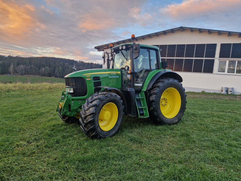 Traktor of the type John Deere 7430, Gebrauchtmaschine in Oepping (Picture 1)