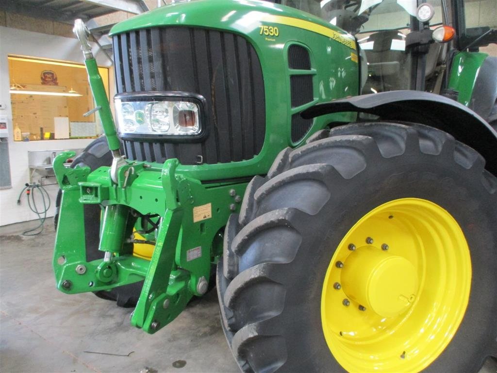 Traktor του τύπου John Deere 7530 AutoPower, TLS, GPS klar og frontlift, Gebrauchtmaschine σε Lintrup (Φωτογραφία 6)