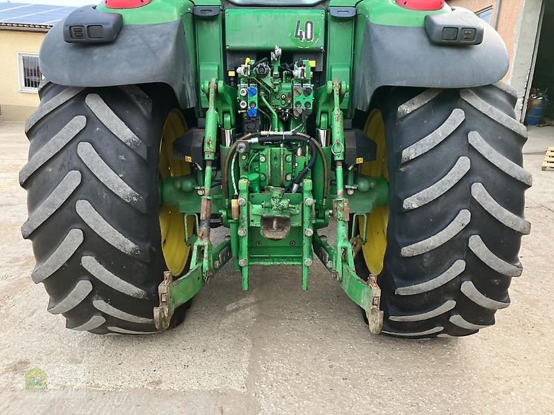 Traktor van het type John Deere 7530 Premium mit neuwertigen Stoll Frontlader, Gebrauchtmaschine in Salsitz (Foto 9)