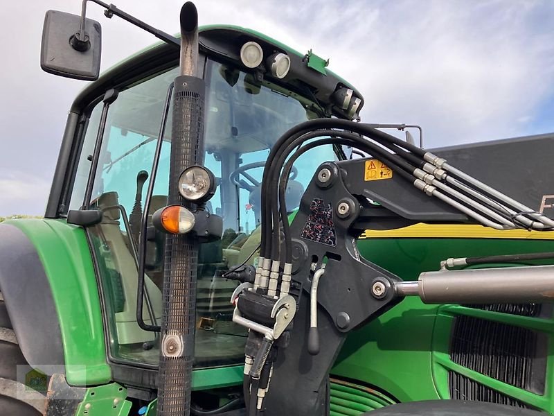 Traktor van het type John Deere 7530 Premium mit neuwertigen Stoll Frontlader, Gebrauchtmaschine in Salsitz (Foto 7)