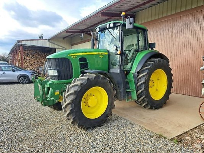 Traktor of the type John Deere 7530 PREMIUM, Gebrauchtmaschine in Sainte-Croix-en-Plaine