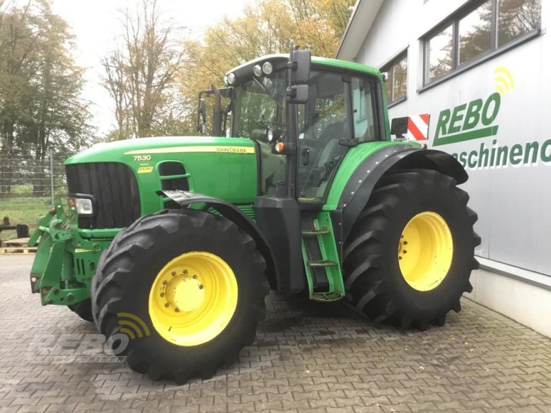 Traktor des Typs John Deere 7530 Premium, Gebrauchtmaschine in Neuenkirchen-Vörden (Bild 1)