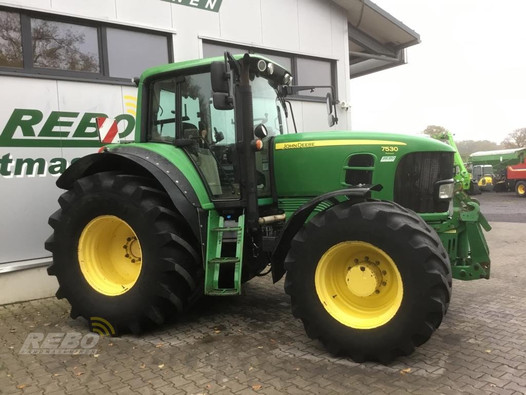 Traktor du type John Deere 7530 Premium, Gebrauchtmaschine en Neuenkirchen-Vörden (Photo 4)