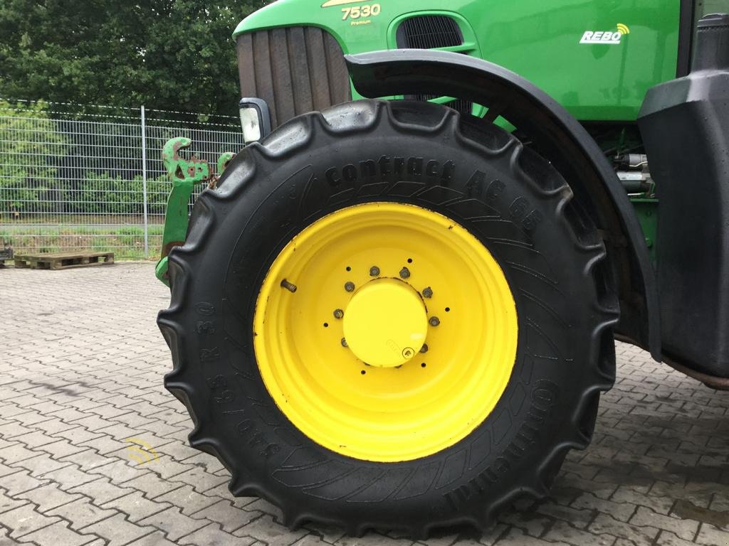 Traktor des Typs John Deere 7530 PREMIUM, Gebrauchtmaschine in Neuenkirchen-Vörden (Bild 11)