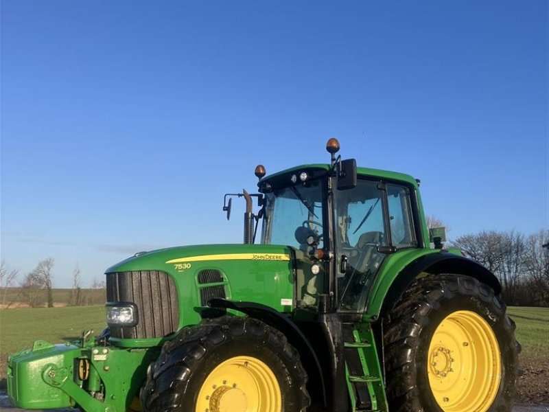 Traktor typu John Deere 7530, Gebrauchtmaschine v Haderslev