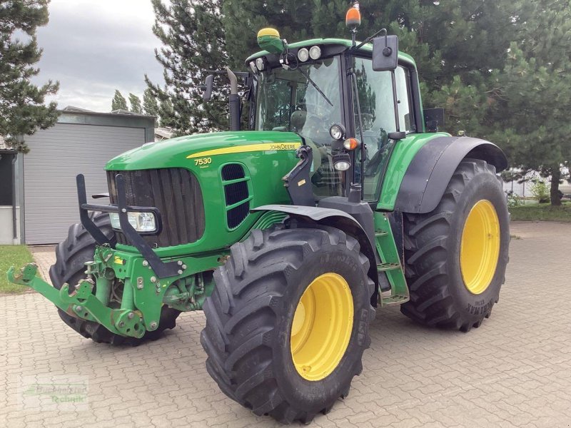 Traktor des Typs John Deere 7530, Gebrauchtmaschine in Coppenbruegge (Bild 1)