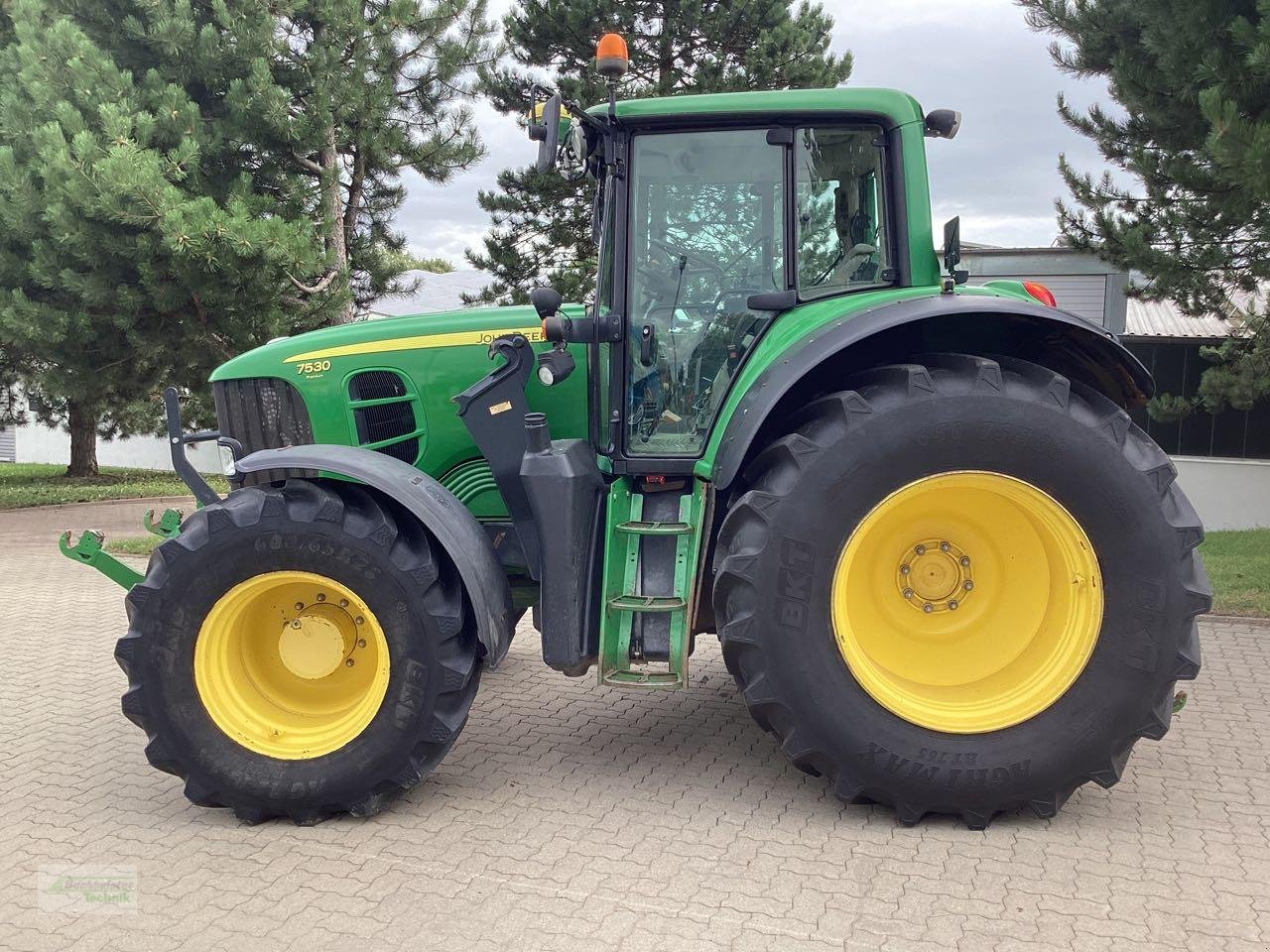 Traktor типа John Deere 7530, Gebrauchtmaschine в Coppenbruegge (Фотография 2)