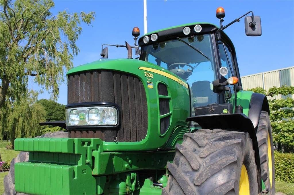 Traktor des Typs John Deere 7530AQ Premium, Gebrauchtmaschine in Bant (Bild 2)