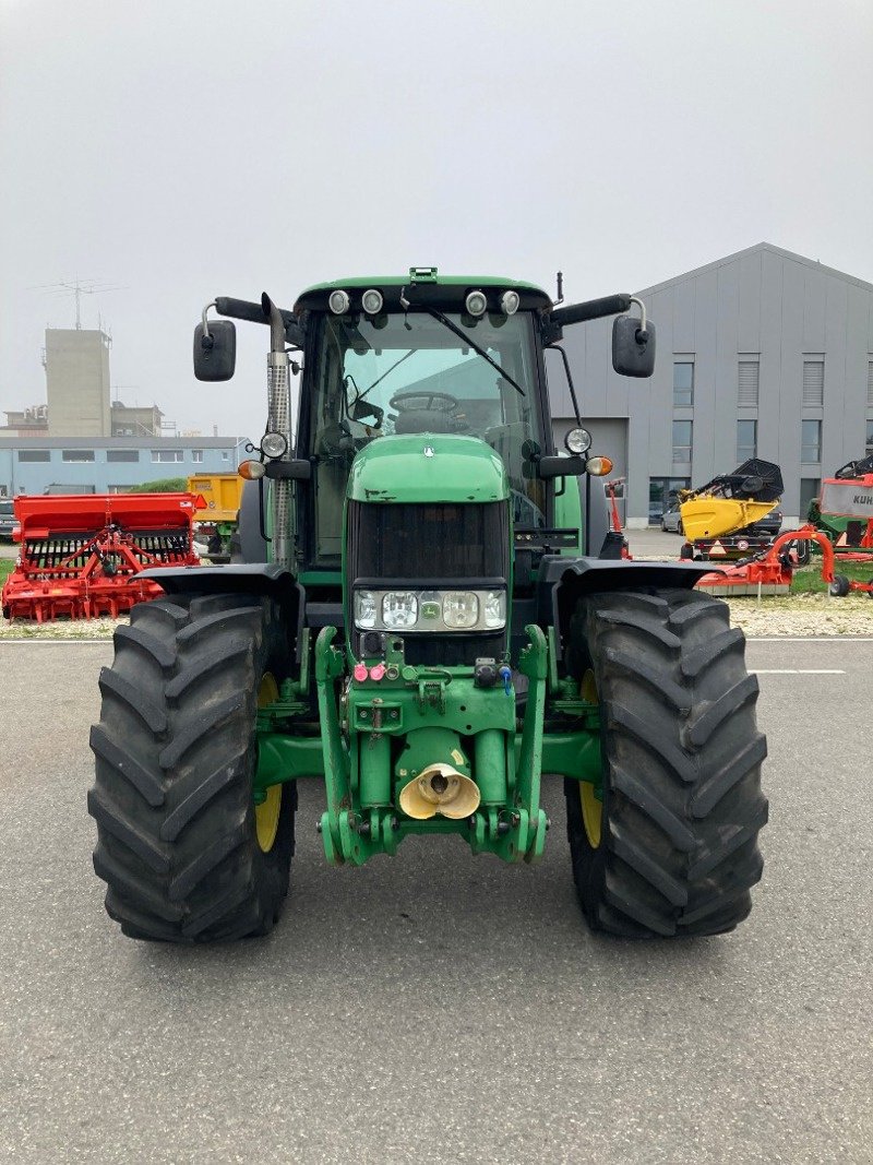 Traktor van het type John Deere 7530E Premium, Gebrauchtmaschine in Chavornay (Foto 5)