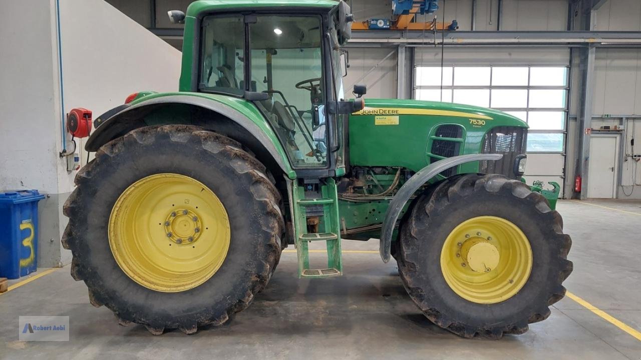 Traktor от тип John Deere 7530Pr Motorschaden, Gebrauchtmaschine в Wölferheim (Снимка 3)