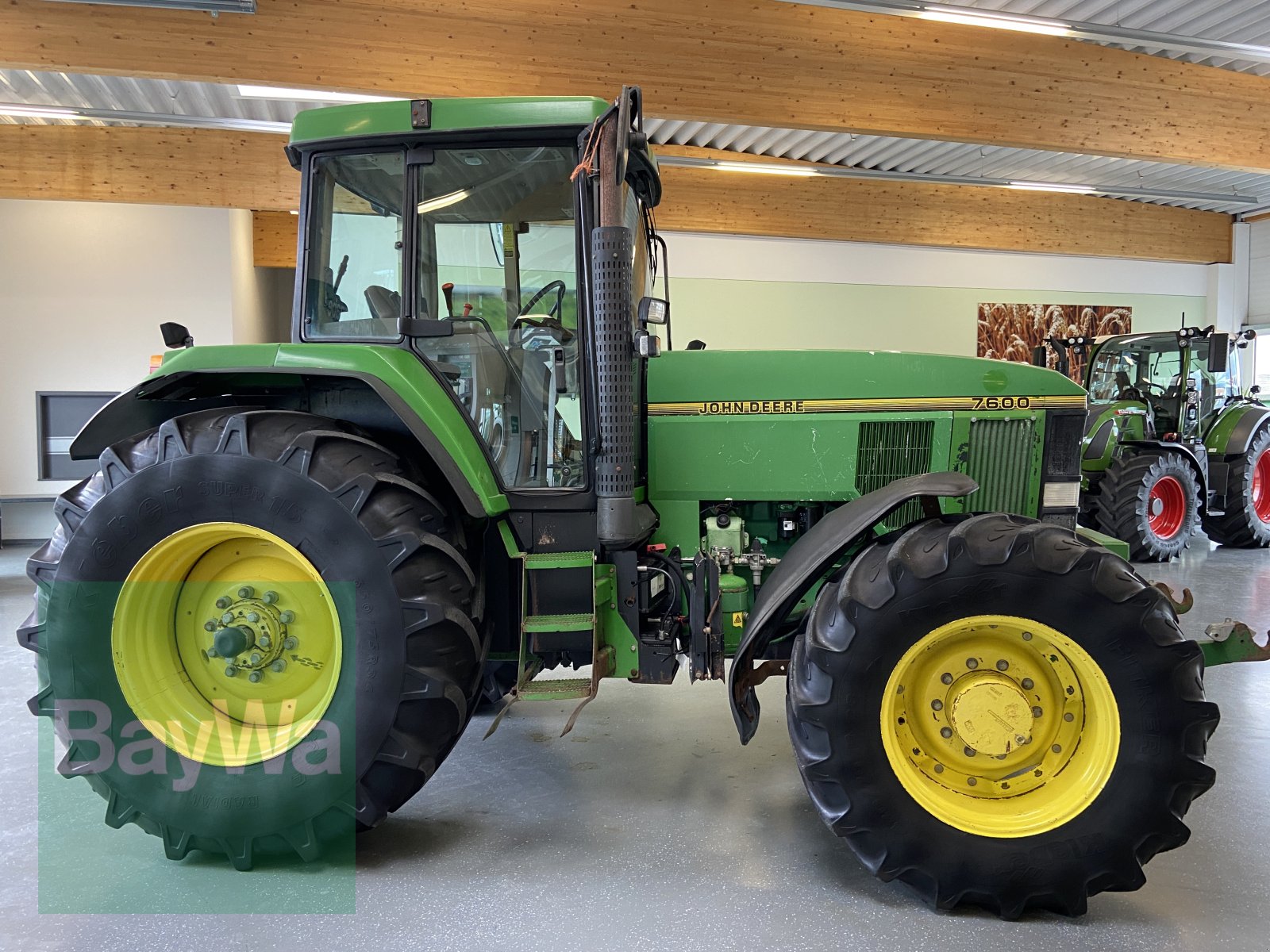 Traktor Türe ait John Deere 7600, Gebrauchtmaschine içinde Bamberg (resim 2)