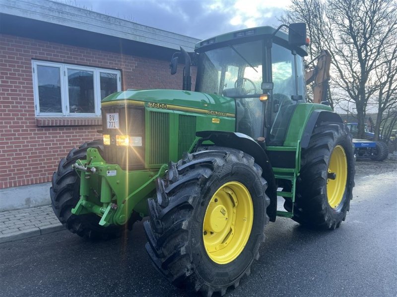 Traktor des Typs John Deere 7600, Gebrauchtmaschine in Vejle (Bild 1)