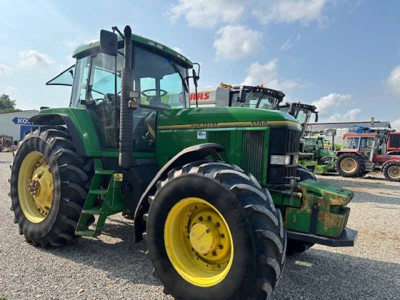 Traktor of the type John Deere 7700 Allrad mech. 3709 Std Einsatz Werksverkehr, Gebrauchtmaschine in Schutterzell (Picture 5)