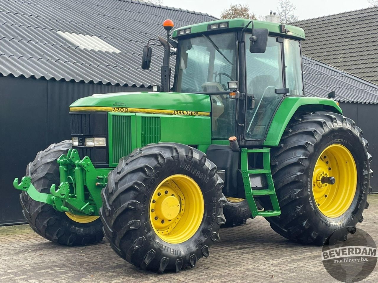 Traktor tipa John Deere 7700, Gebrauchtmaschine u Vriezenveen (Slika 1)