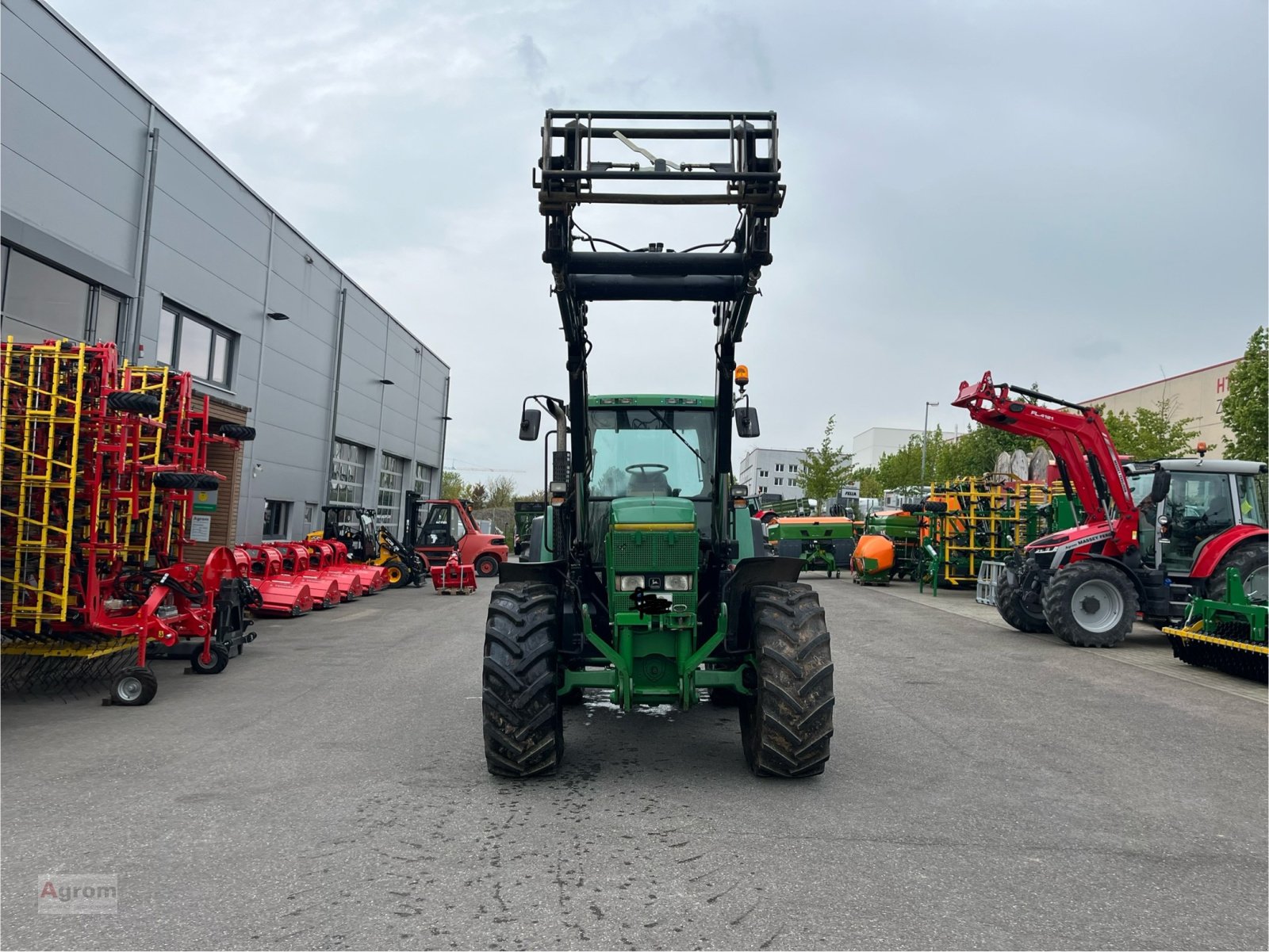 Traktor tip John Deere 7700, Gebrauchtmaschine in Herrenberg-Gültstein (Poză 9)