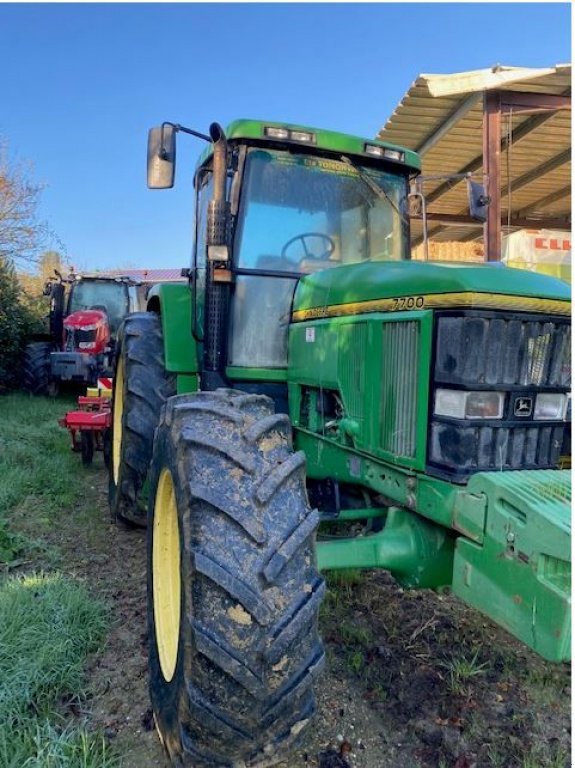 Traktor typu John Deere 7700, Gebrauchtmaschine w LOMBEZ (Zdjęcie 1)