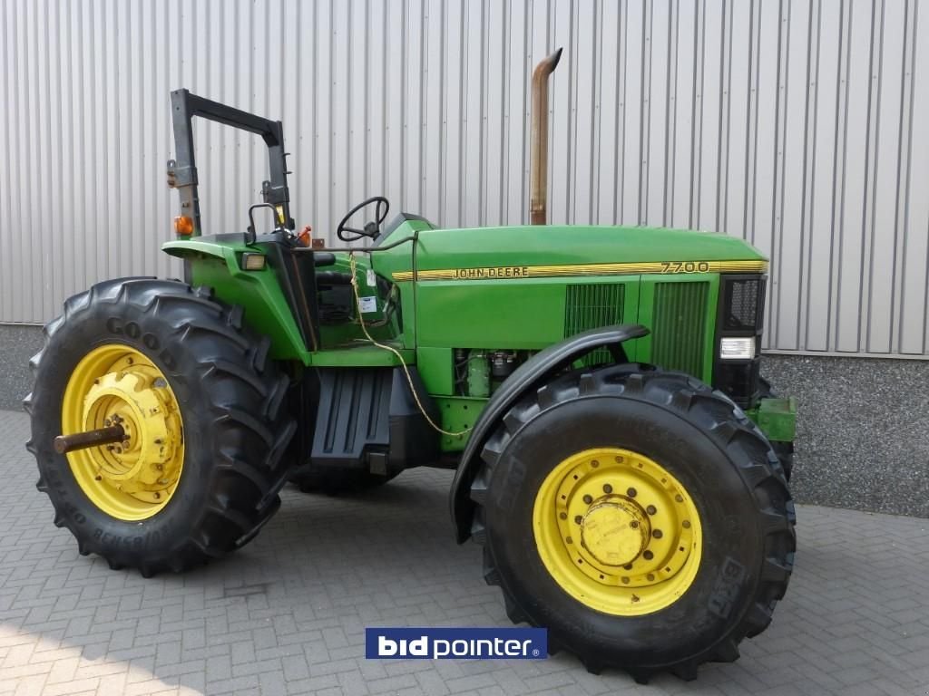 Traktor Türe ait John Deere 7700, Gebrauchtmaschine içinde Deurne (resim 2)