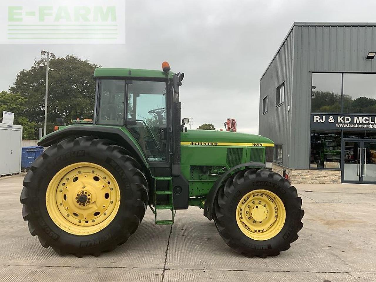 Traktor van het type John Deere 7710 tractor (st20617), Gebrauchtmaschine in SHAFTESBURY (Foto 1)