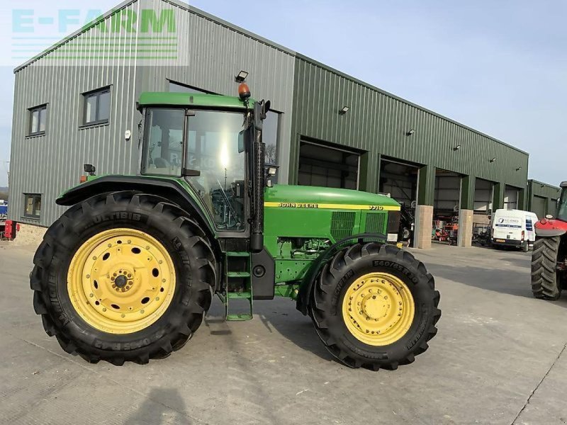 Traktor des Typs John Deere 7710 tractor (st20617), Gebrauchtmaschine in SHAFTESBURY (Bild 1)