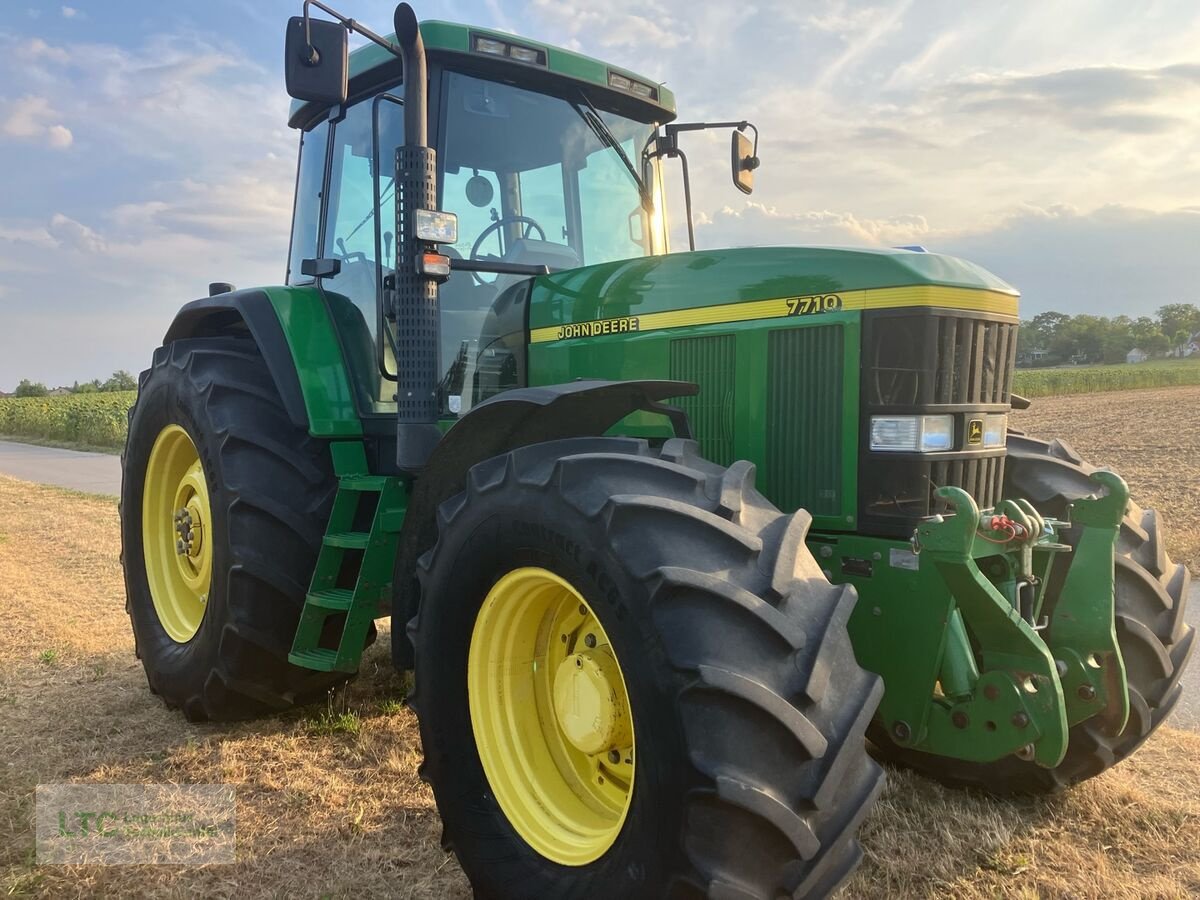 Traktor des Typs John Deere 7710, Gebrauchtmaschine in Korneuburg (Bild 2)