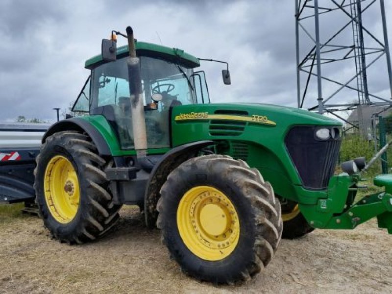 Traktor tip John Deere 7720, Gebrauchtmaschine in VELAINES (Poză 5)