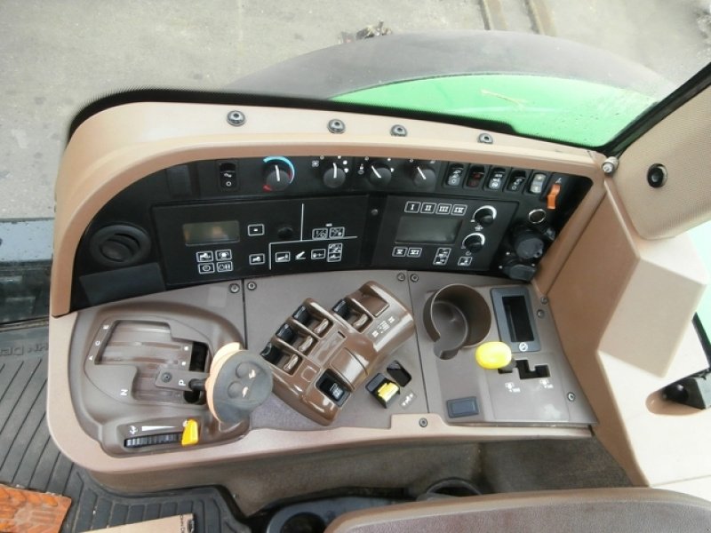 Traktor typu John Deere 7730, Gebrauchtmaschine v SAINT-GERMAIN DU PUY (Obrázok 7)