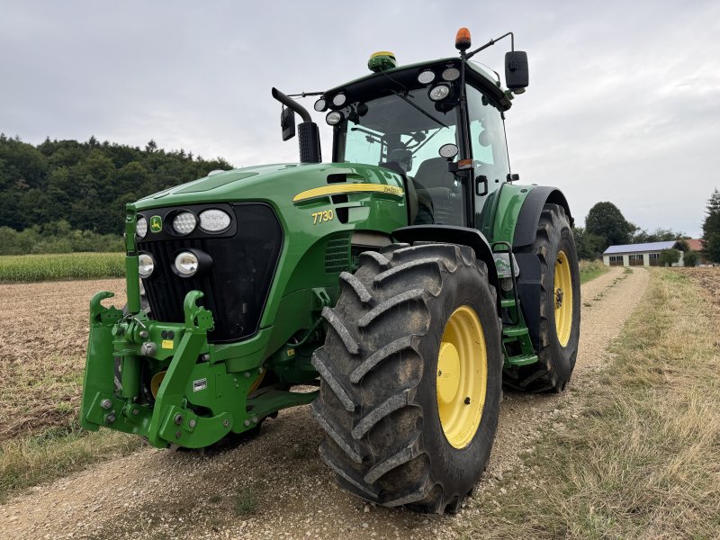 Traktor типа John Deere 7730, Gebrauchtmaschine в Kastl